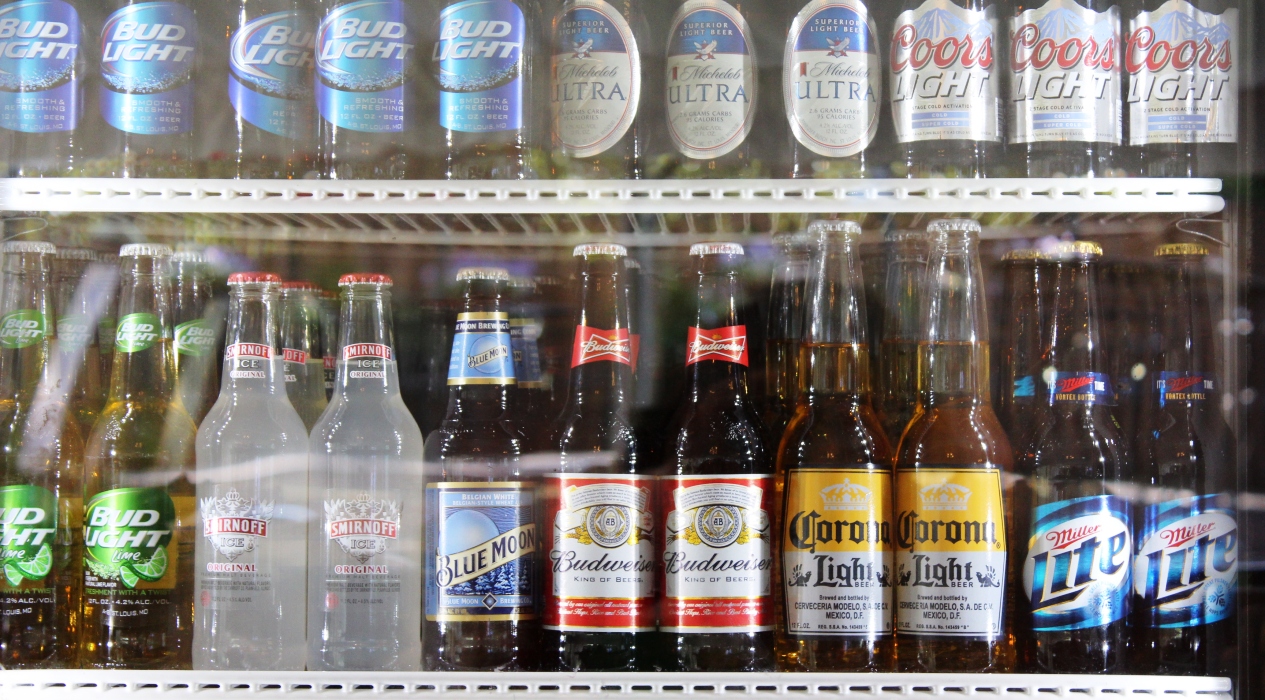 Refreshing drinks at 1102 Magnolia Club Augusta Tournament Golf Hospitality